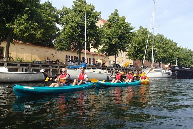 2 Hours Guided Kayak Tour in Copenhagen Harbor - Thorvaldsens Museum and the palace viewed from the water