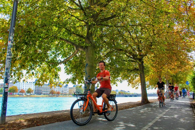 3-hour Copenhagen City Highlights Bike Tour - Starting at Holbergsgade and reaching Nyhavn