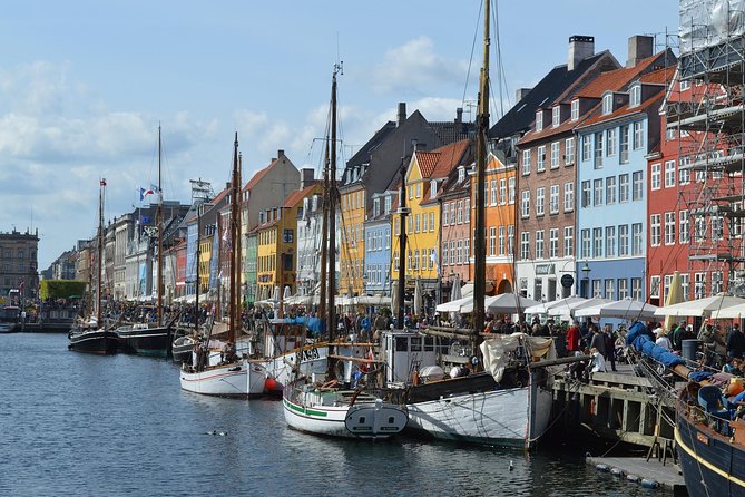 3h walking tour, small group max 10 people Copenhagen - Amagertorv and the heart of Strøget
