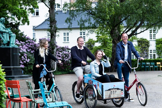 Bike Tour Copenhagen. Private Guide, Concierge Service, Small Grp - Strøget and Kings Square: a quick start in the old center
