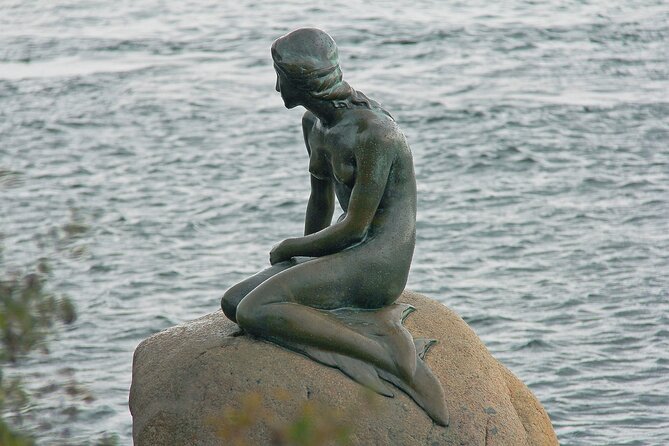Biking tour -Copenhagen Small Group, max 10 people - Gefion Fountain and the harbor route