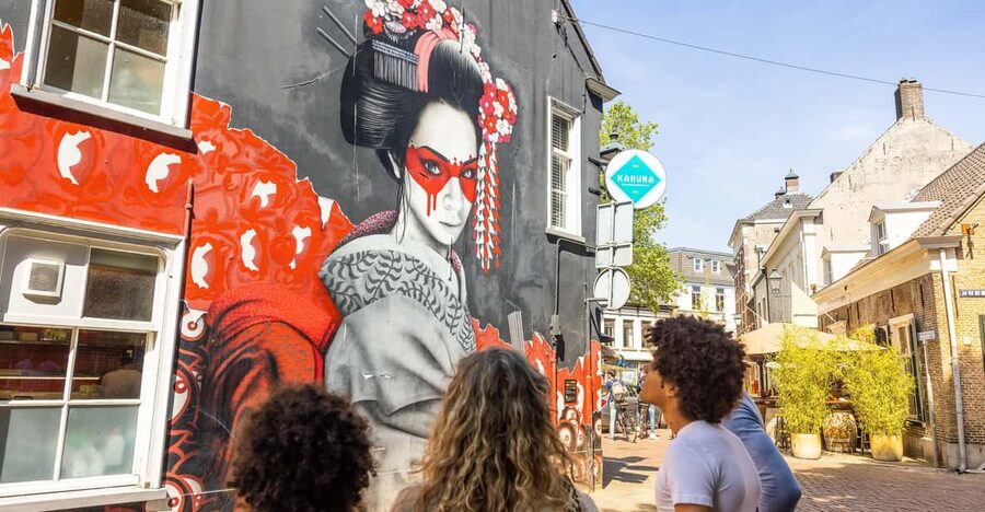 Breda: Highlights tour with local guide - Blind Side Wall brings modern art into the old city