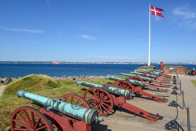 Castles of Kronborg and Frederiksborg from Copenhagen by Car - What the private car does well