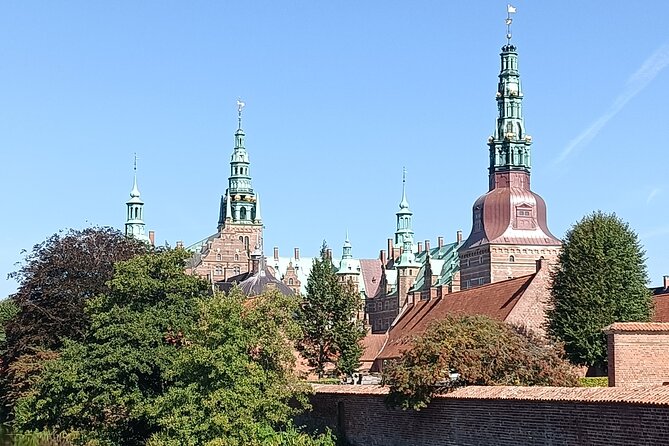 Cathedral ,Viking ships Tour, Palace and Castle (April) - The return to Copenhagen