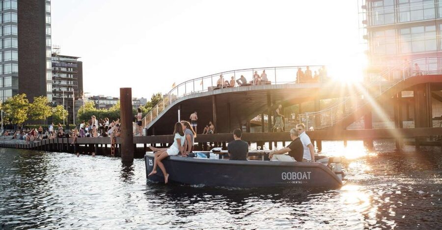 Copenhagen: 1, 2 or 3-Hour Boat Rental (No License Required) - Meeting at Islands Brygge 10