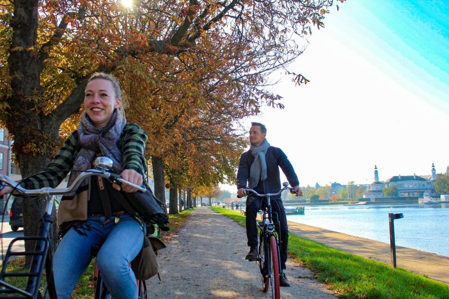 Copenhagen: 1.5-Hour City Highlights Bike Tour - Nyhavn finishes the sightseeing loop