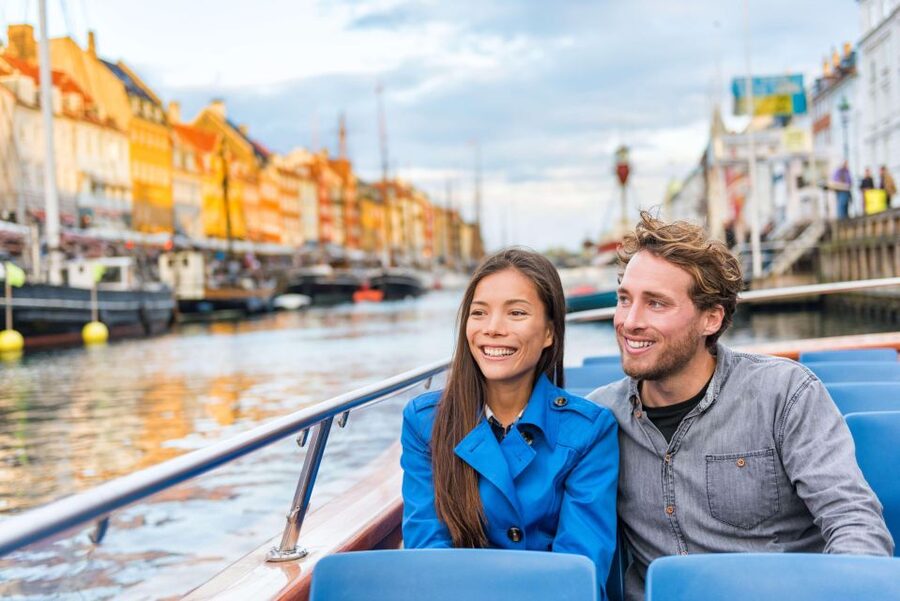Copenhagen: Canal Boat Cruise & Old Town/Nyhavn Walking Tour - Copenhagen Cathedral and the Round Tower