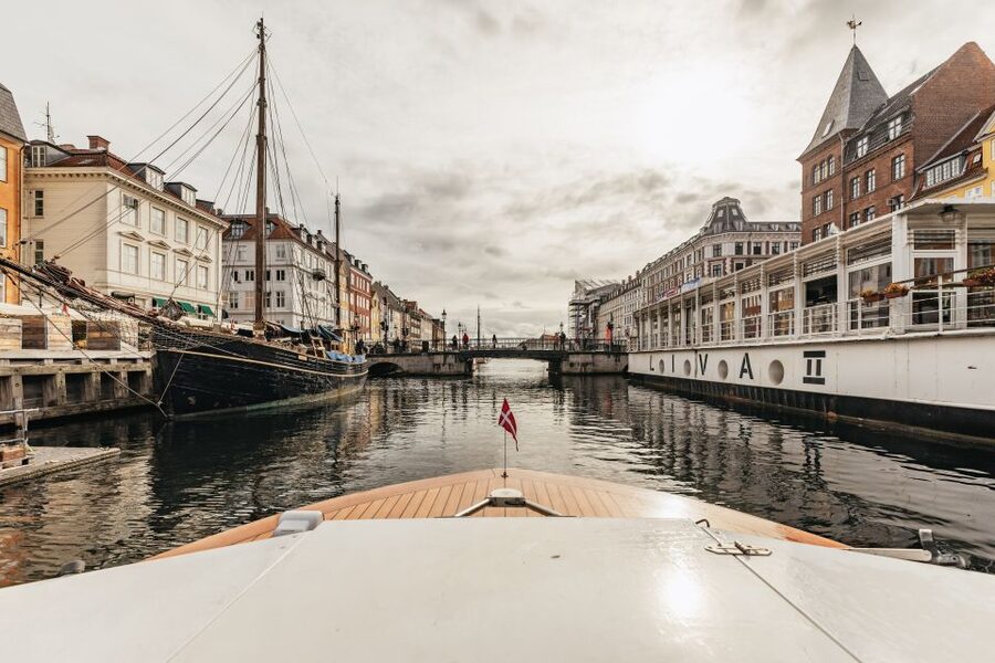 Copenhagen: Canal Cruise with Guide - Weather, seating, and comfort