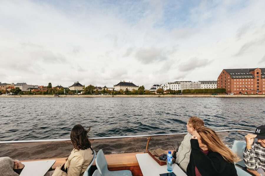 Copenhagen: Canal Cruise with Guide - What the guide adds to the boat ride