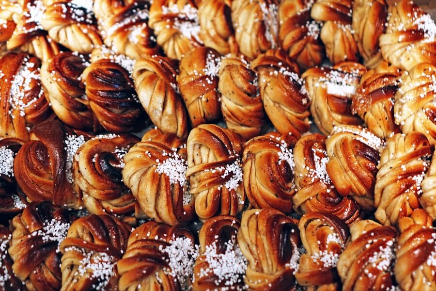 Copenhagen: Danish Pastry Crawl with Private Guide - Meeting at Trianglen and entering Østerbro