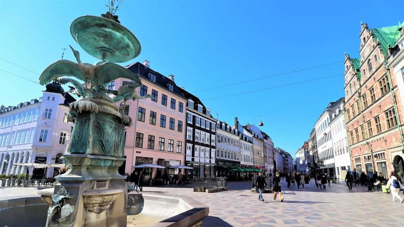 Copenhagen: Guided Bike Tour in French - Crossing toward Christiania and Our Saviour’s Church