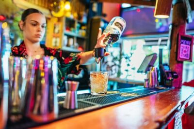 Guided Party Pub Crawl with 4 Shots and 1 Drink