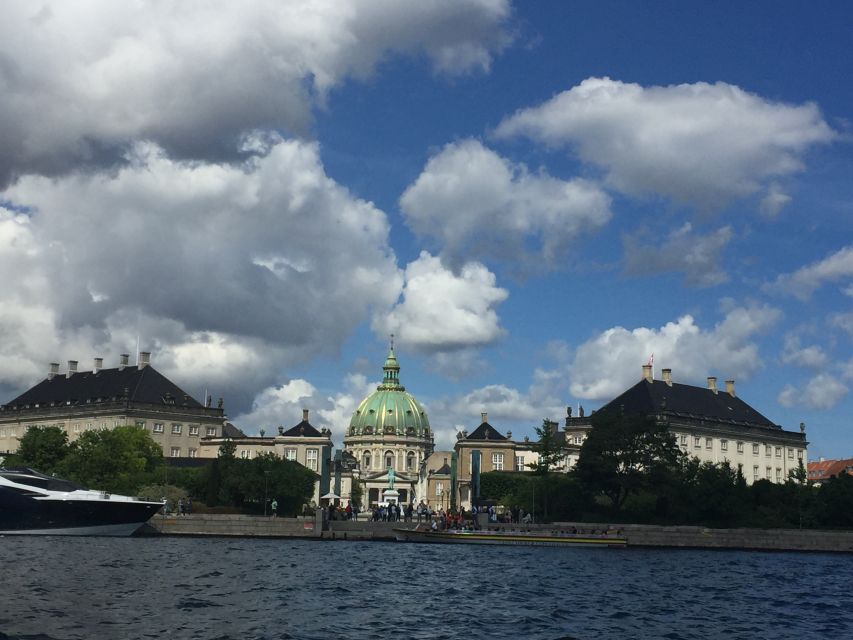 Copenhagen: Guided Walking Tour - Christiansborg, Parliament, and the Old Stock Exchange