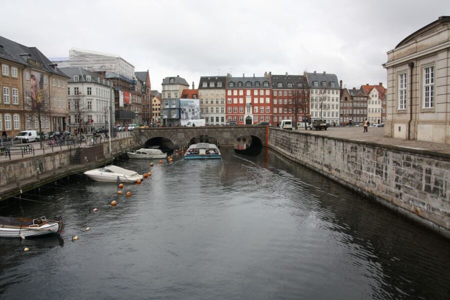 Copenhagen: Highlights & Hygge Guided Walking Tour w/ Lunch - The Little Mermaid and the stories behind her