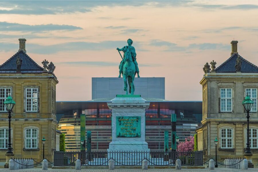 Copenhagen: Highlights & Secrets Private Walking Tour - Rosenborg Castle and the royal gardens