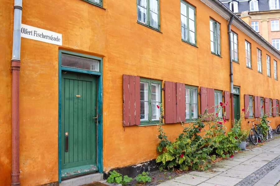 Copenhagen: Hygge & Highlights Walking Tour with Local Guide - Nyhavn gives you time to pause