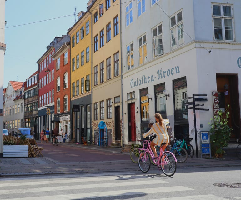 Copenhagen: Hygge & Highlights Walking Tour with Local Guide - Who should book this walking tour