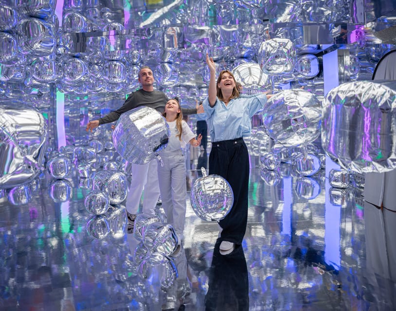 Copenhagen: IKONO Immersive Experience Entry Ticket - Starting With Light, Color, and Hands-On Fun