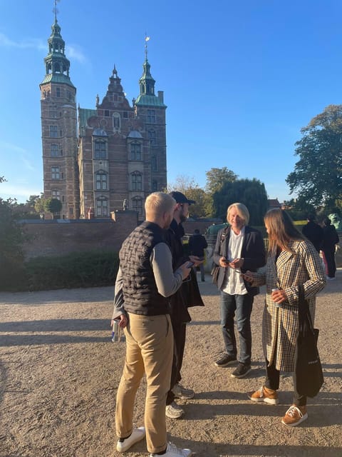 Copenhagen: King's Garden Outdoor Escape Room Game - How the garden’s statues fit the story