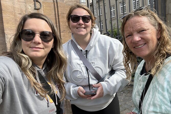 Copenhagen Little Mermaid Exploration Game and Self-Guided Tour - Amalienborg Palace and royal Copenhagen