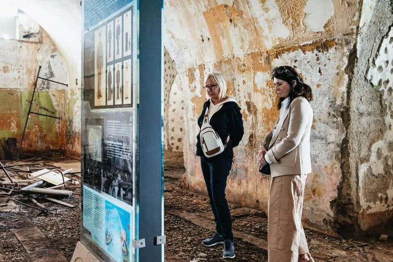 Copenhagen: Old Canals and Hidden Gems Social Boat Tour - Trekroner Island and its old fortress