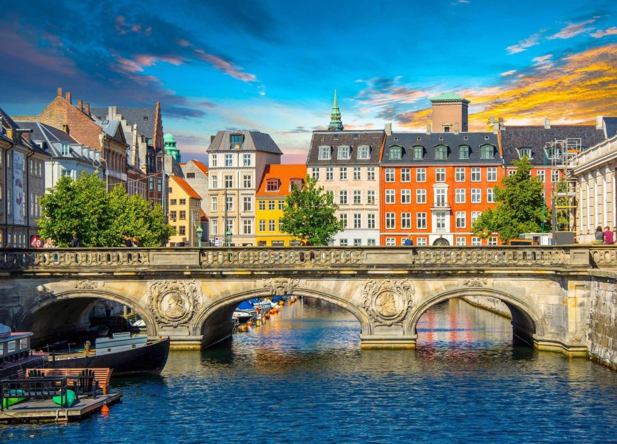 Copenhagen Old Town, Nyhavn, Canal Walking Tour & Christiana - Christianshavn on the three-hour route