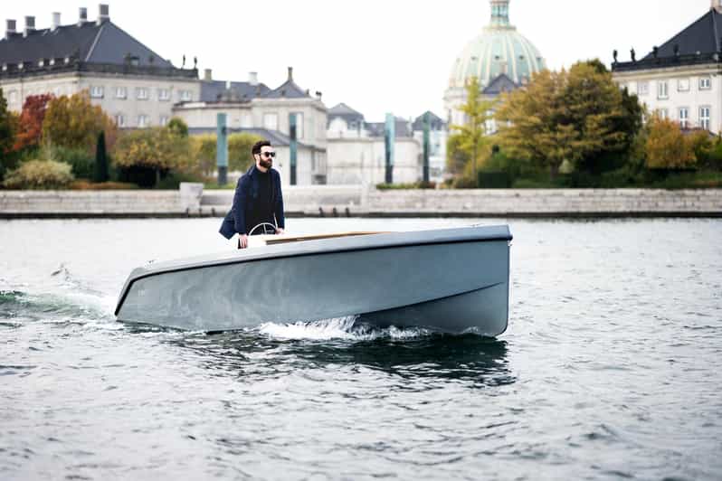 Copenhagen: Private Boat Tour with Captain (Lite) - Meeting the captain at Islands Brygge 10