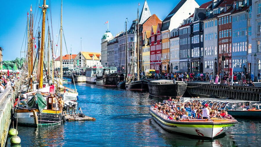 Copenhagen: Private Walking Tour - Why this two-hour route works for a first look at Copenhagen