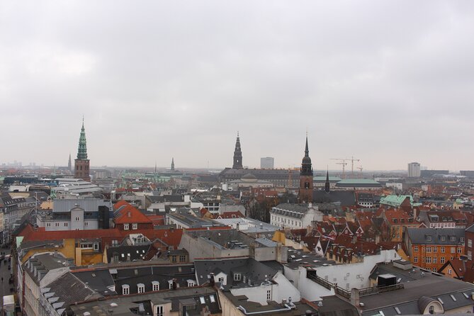 Copenhagen Private Walking Tour with a Local - Rosenborg Castle from the outside
