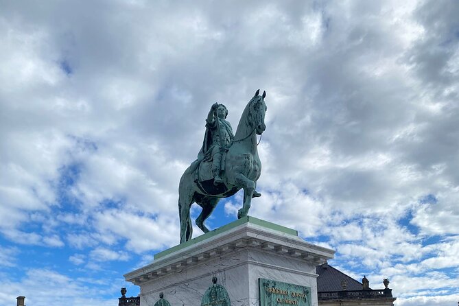 Copenhagen Self-Guided Murder Mystery Tour by Amalienborg Palace - The final clues arrive near Sankt Annæ Kirke