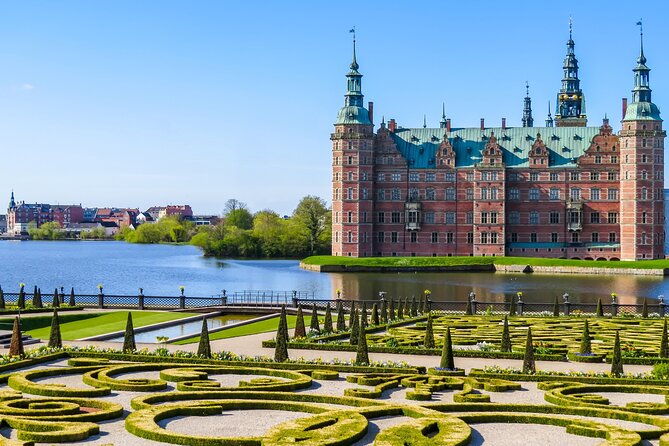 Deluxe Copenhagen Shore Excursion from Cruise Ship Port - The Little Mermaid and a final photo stop