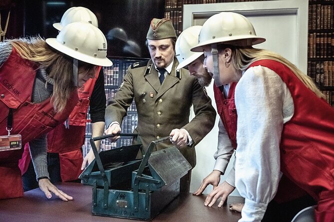 Downfall Spy Mission (Premium Private Escape Room) - Price and the value of a three-hour outing