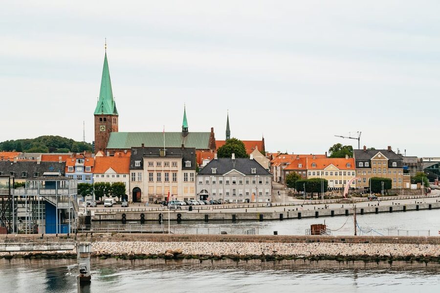 From Copenhagen: Lund and Malmö 2-Country Tour - Malmö, from Turning Torso to Stortorget