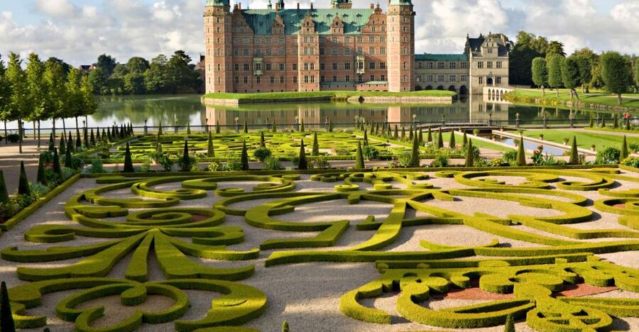 From Copenhagen: Private Frederiksborg Castle Tour - What the price includes, and what it does not