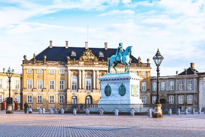 Full-Day; Castle, Palace, Cathedral & Viking ships Tour - Walking, Lunch, Pickup, and Other Practical Details