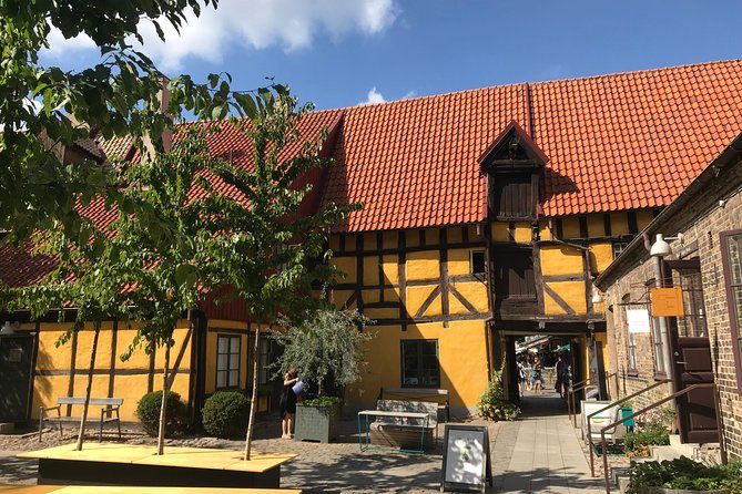 Hamlet and Sweden Tour - Two Countries in one day ! - Lund Cathedral and a short taste of southern Sweden