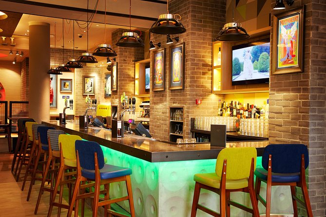 Hard Rock Cafe Copenhagen with Set Menu for Lunch or Dinner - How the food and service can vary