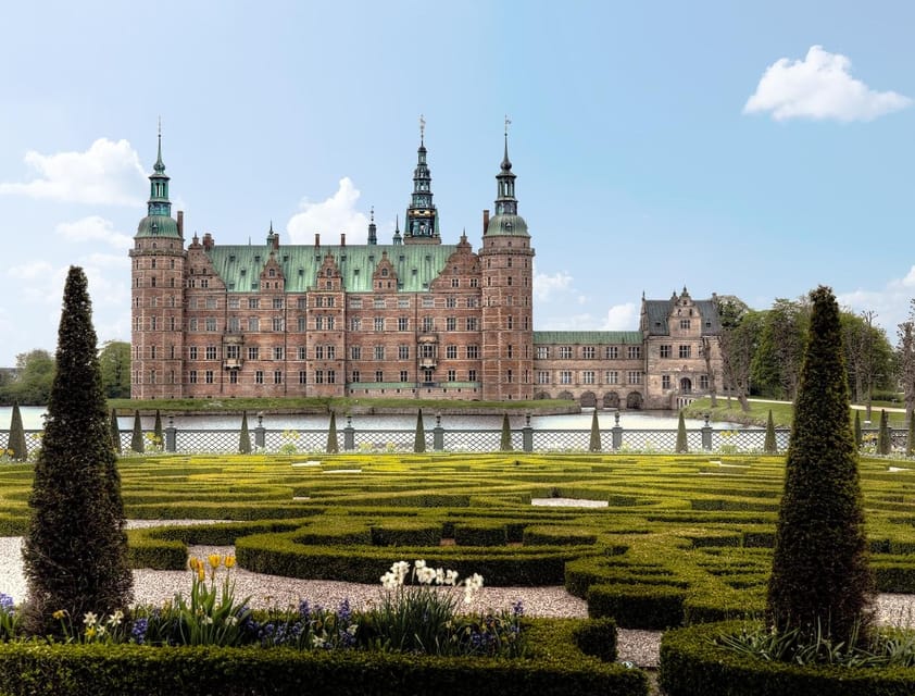 Hillerød: Frederiksborg Castle Entry Ticket - The Chapel, Audience House, and Great Hall