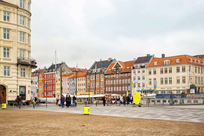 Hippies & Christianshavn Walking Tour - Meeting at the orange umbrella