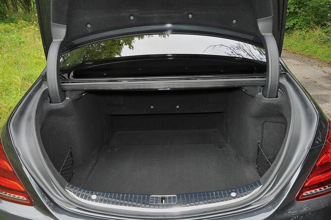 Luxury Vehicle Transfer from Copenhagen Airport CPH to Copenhagen - Timing, luggage, and booking details that matter