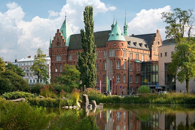 Malmö Full Day Private Trip, Sightseeing Tour & Lunch Option - How much walking is involved?