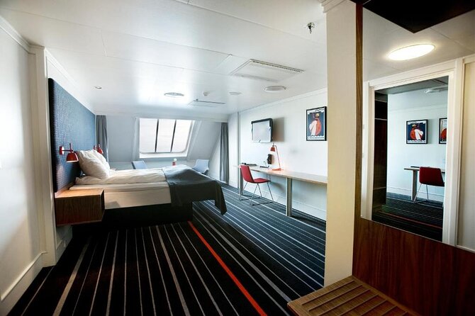 Oslo Tour in Luxurious Cruise from Copenhagen - Life onboard: more than a bed at sea