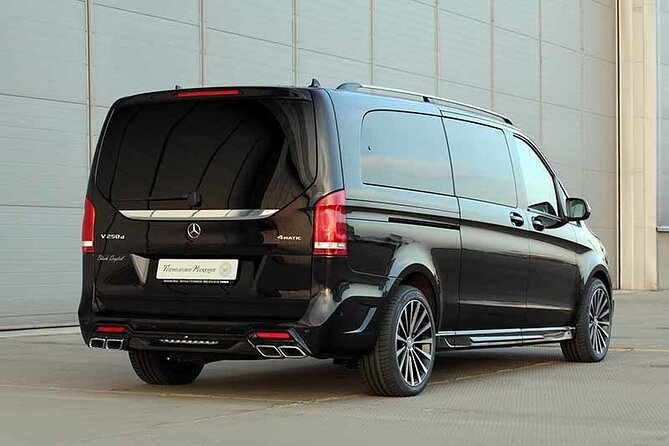 Private Luxury Van Departure from Copenhagen to Copenhagen Port - What the hotel pickup feels like