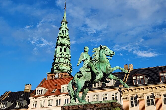 Sights & Gems: Medieval Copenhagen & Nyhavn with a local host - Rosenborg Castle in Copenhagen’s oldest royal garden