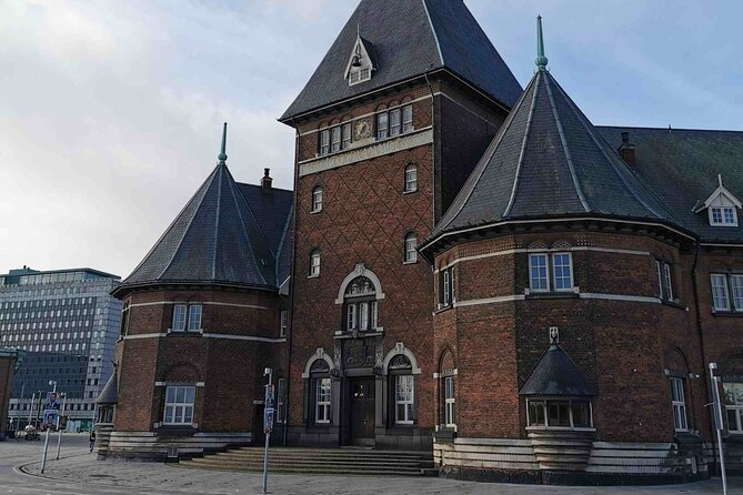 The Ancient Viking Stronghold of Aros: A Self-Guided Audio Tour in Aarhus - Pass the ARoS Aarhus Art Museum