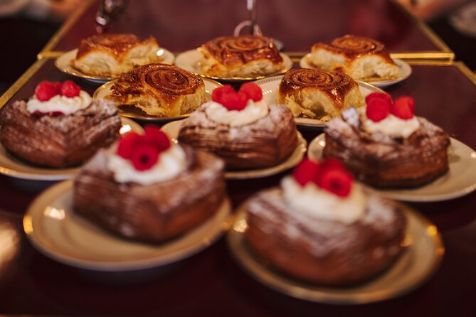 The Foodie Tour of Copenhagen - Gammeltorv and the First Quick Bite