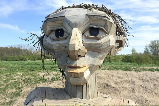 The Forgotten Giants Private Tour - Why these giant sculptures make a good half-day trip