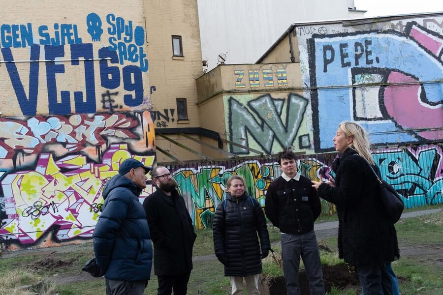The Nørrebro Street Art & Food Tour - Kösem Brings Award-Winning Shawarma to the Walk